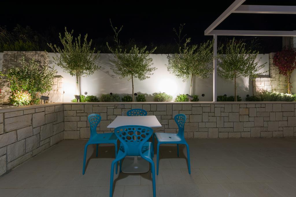 Apartments Villa Azzurra Bol Luaran gambar